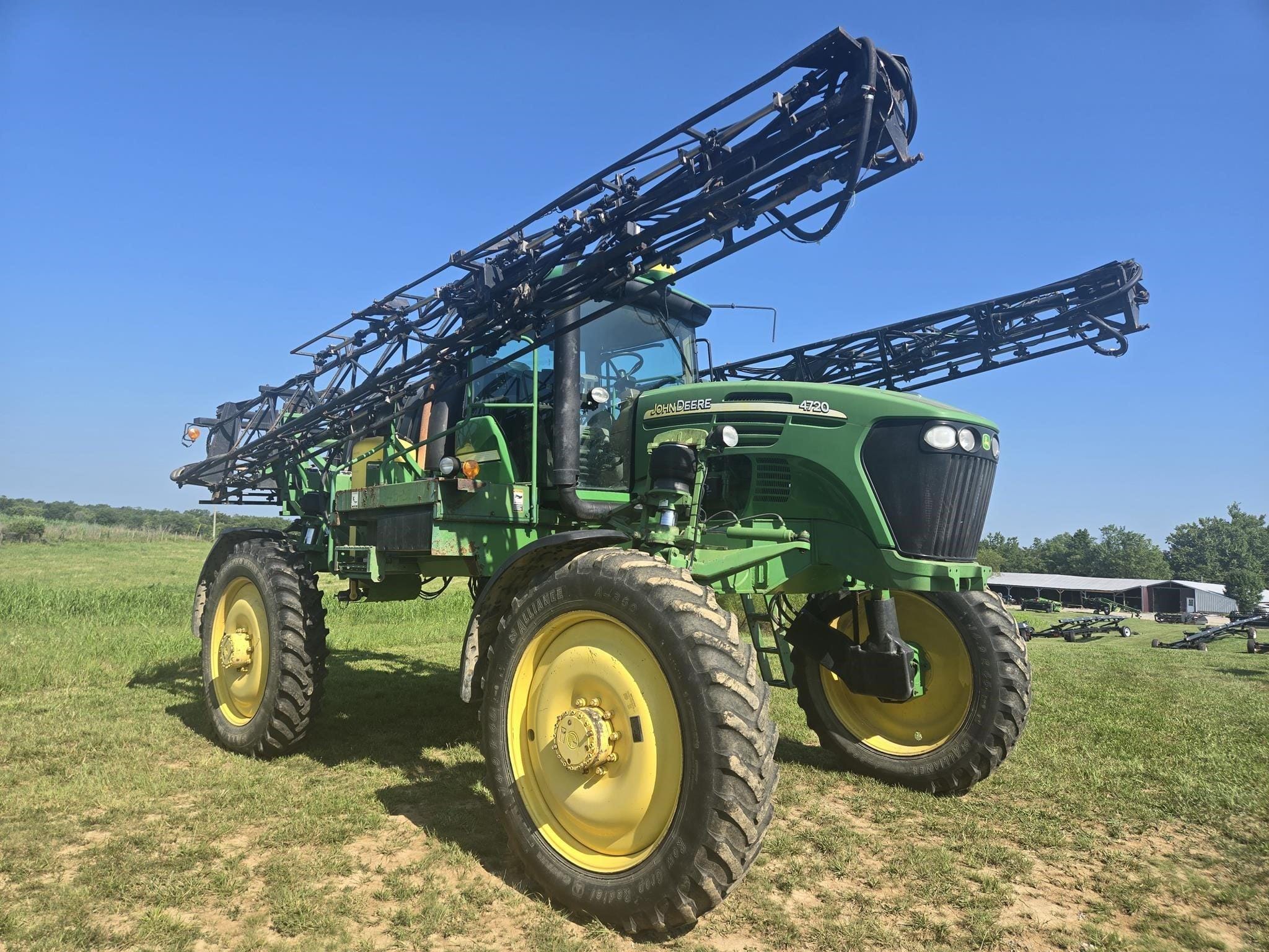 2006 John Deere 4720 Equipment Image0