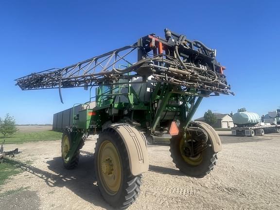 Image of John Deere 4720 Image 0