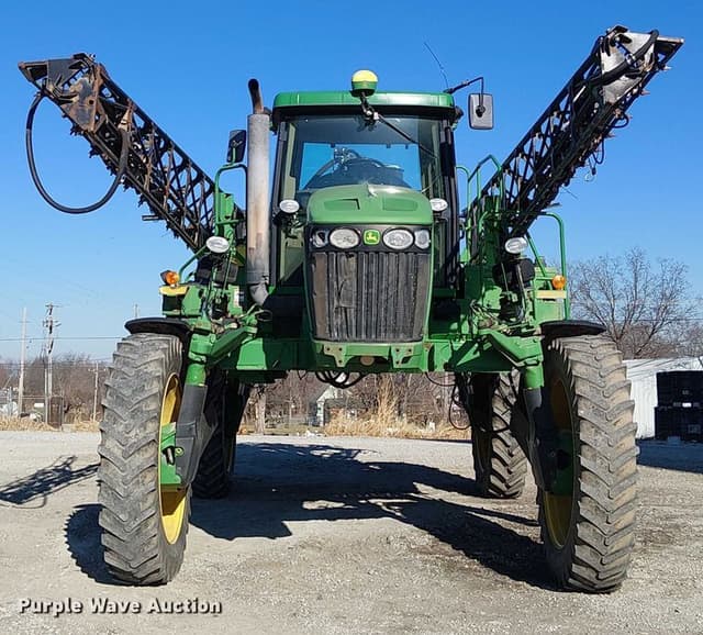 Image of John Deere 4720 equipment image 1
