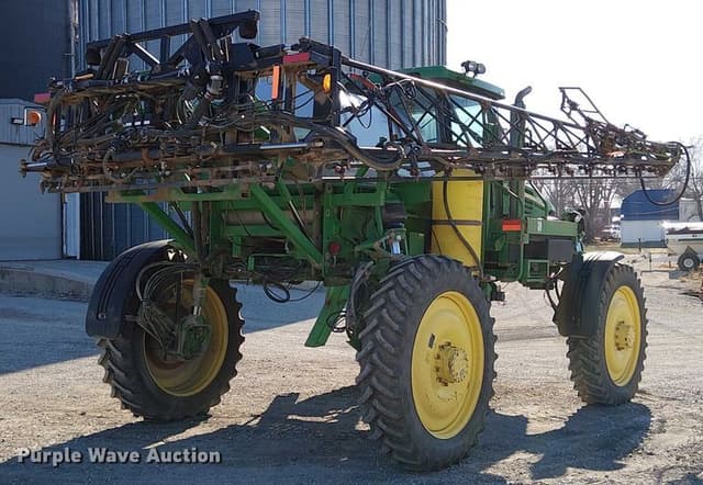 Image of John Deere 4720 equipment image 4