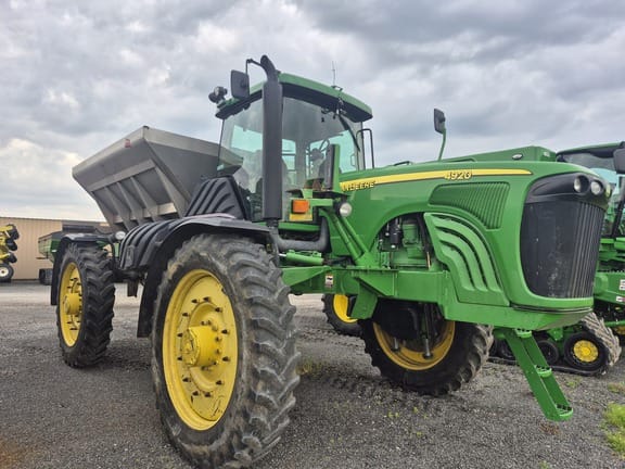 2006 John Deere 4920 Equipment Image0