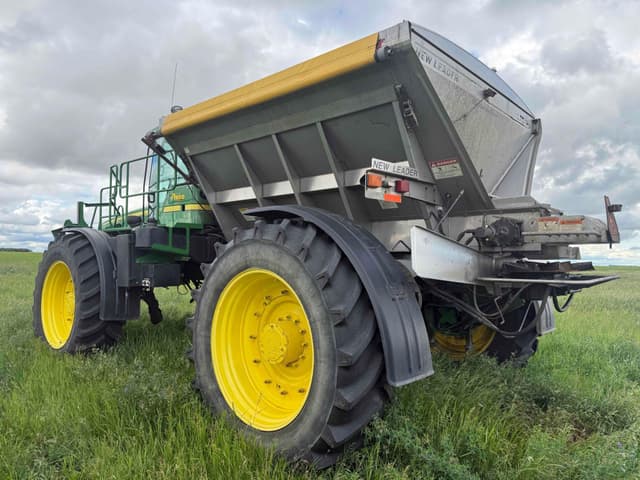 Image of John Deere 4920 equipment image 4