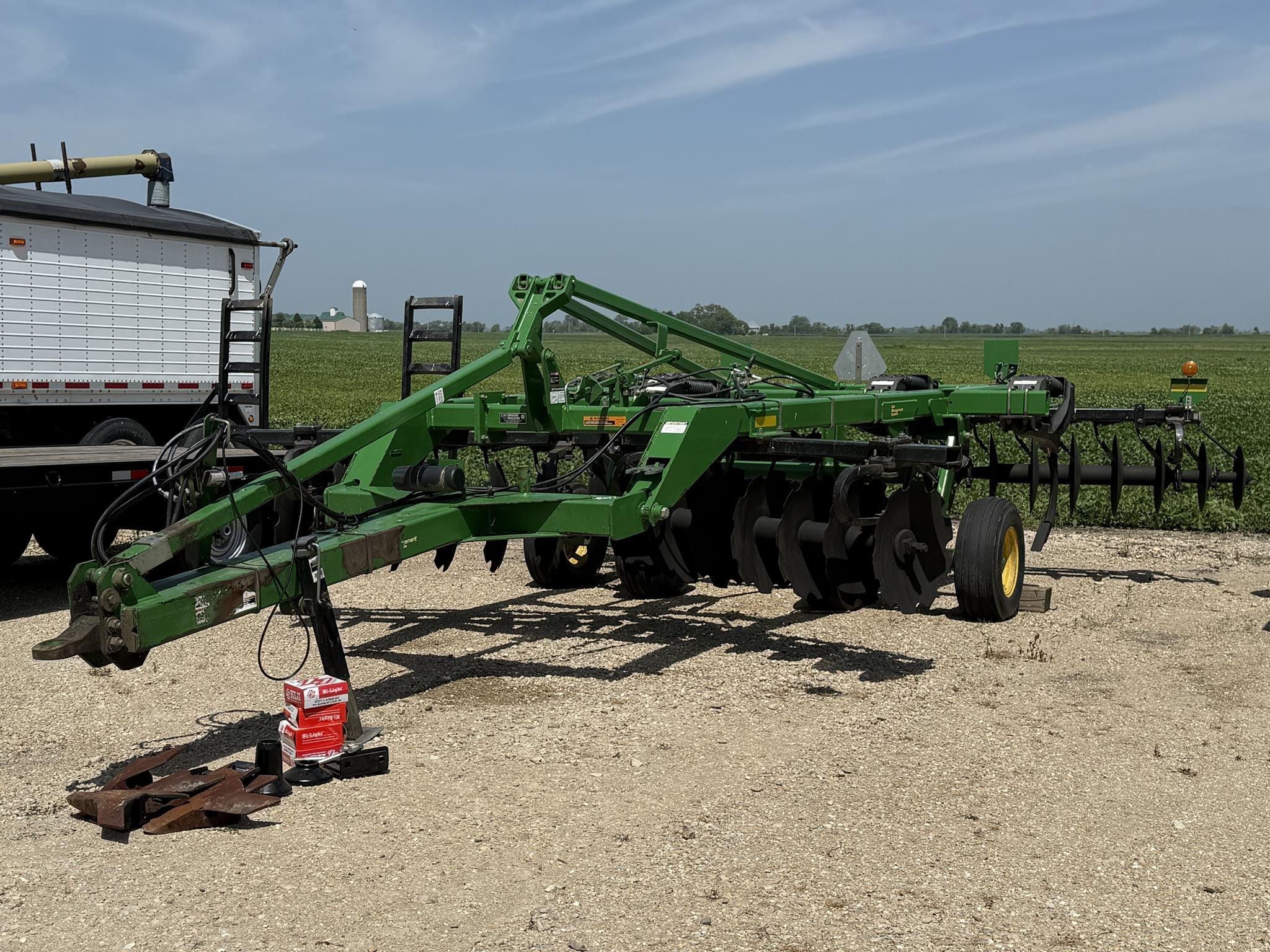 2006 John Deere 512 Equipment Image0