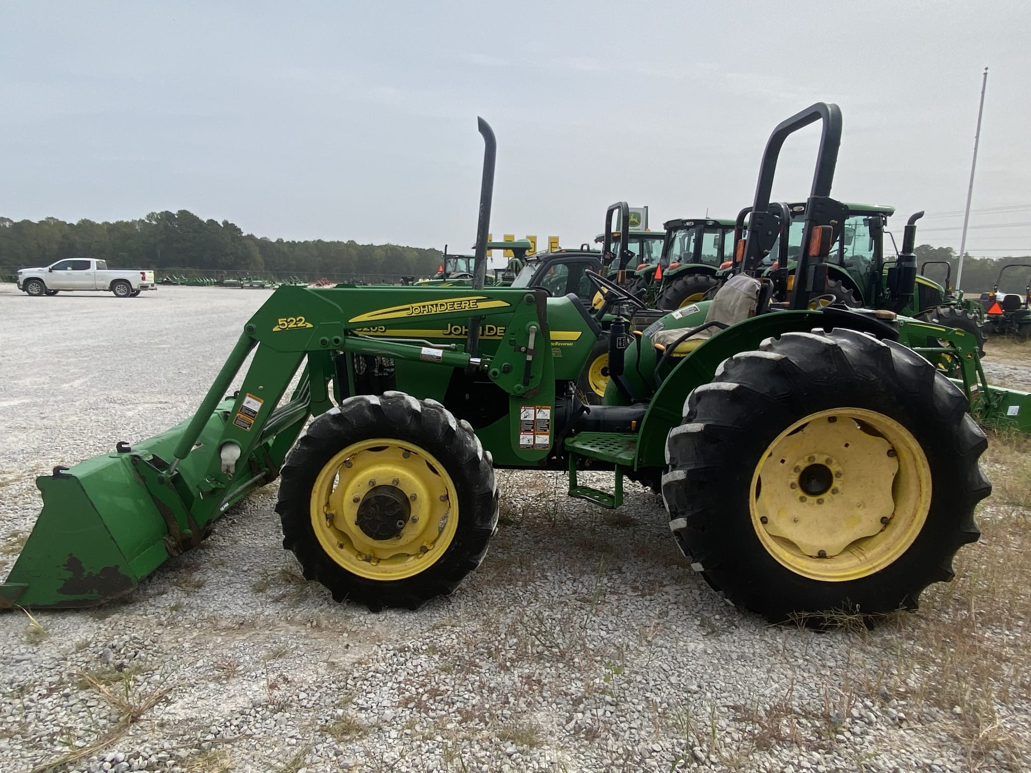 Main image John Deere 5205