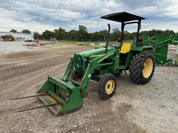 Image of John Deere 5303 equipment image 2