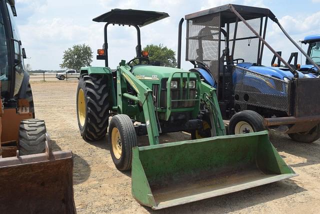 Image of John Deere 5303 equipment image 3