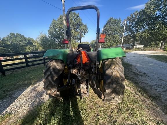 Image of John Deere 5303 equipment image 4