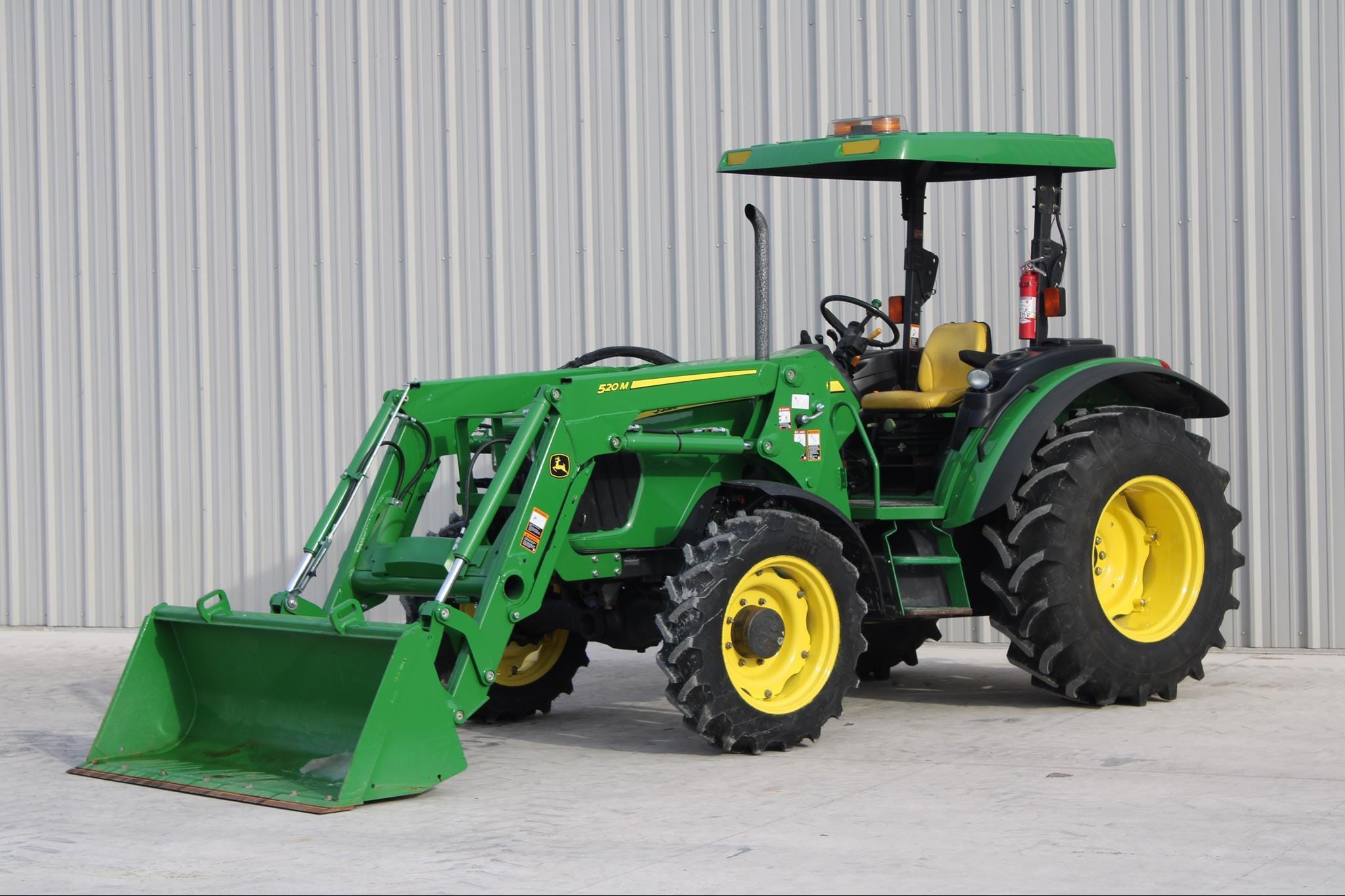 2006 John Deere 5325 Equipment Image0
