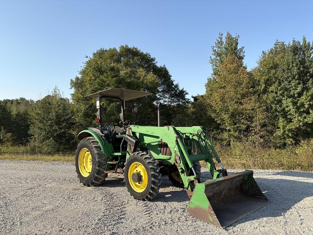 Image of John Deere 5325 Primary image