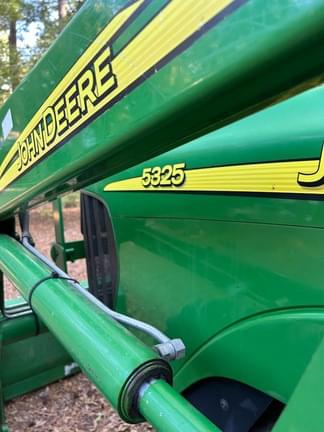 Image of John Deere 5325 equipment image 2