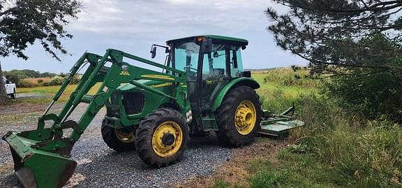 Image of John Deere 5425 equipment image 1
