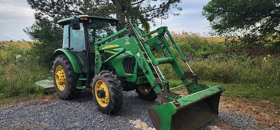 Image of John Deere 5425 Primary image