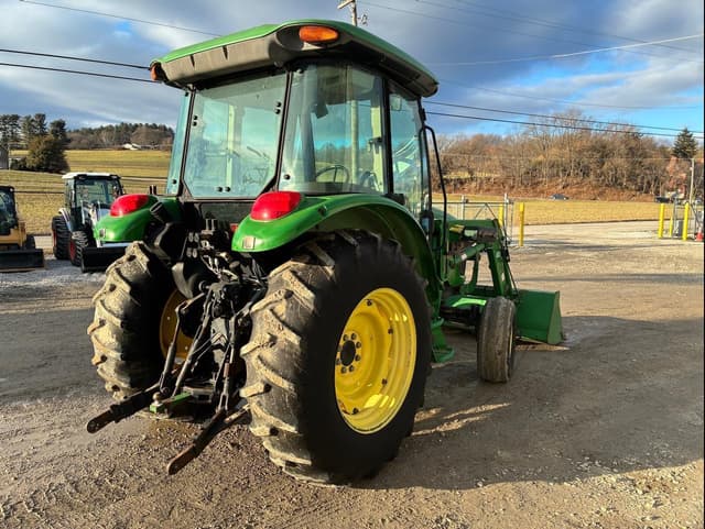 Image of John Deere 5425 equipment image 4