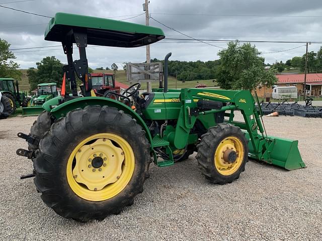 Image of John Deere 5425 equipment image 1