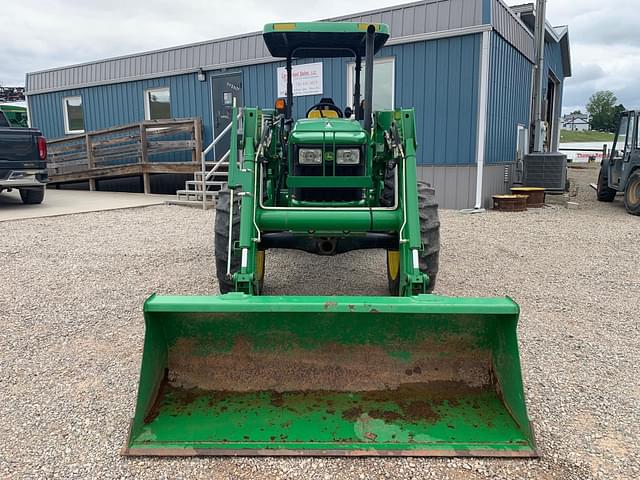 Image of John Deere 5425 equipment image 3