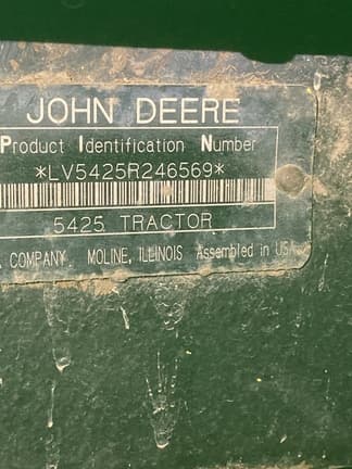 Image of John Deere 5425 equipment image 4