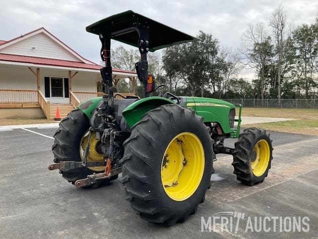 Image of John Deere 5425 equipment image 4