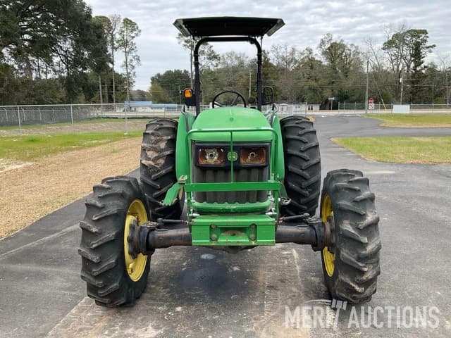 Image of John Deere 5425 equipment image 1