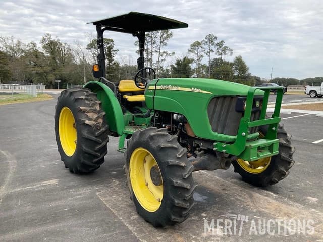 Image of John Deere 5425 equipment image 2