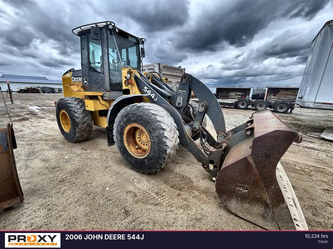 Image of John Deere 544J Primary image