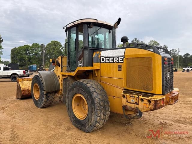 Image of John Deere 544J equipment image 2