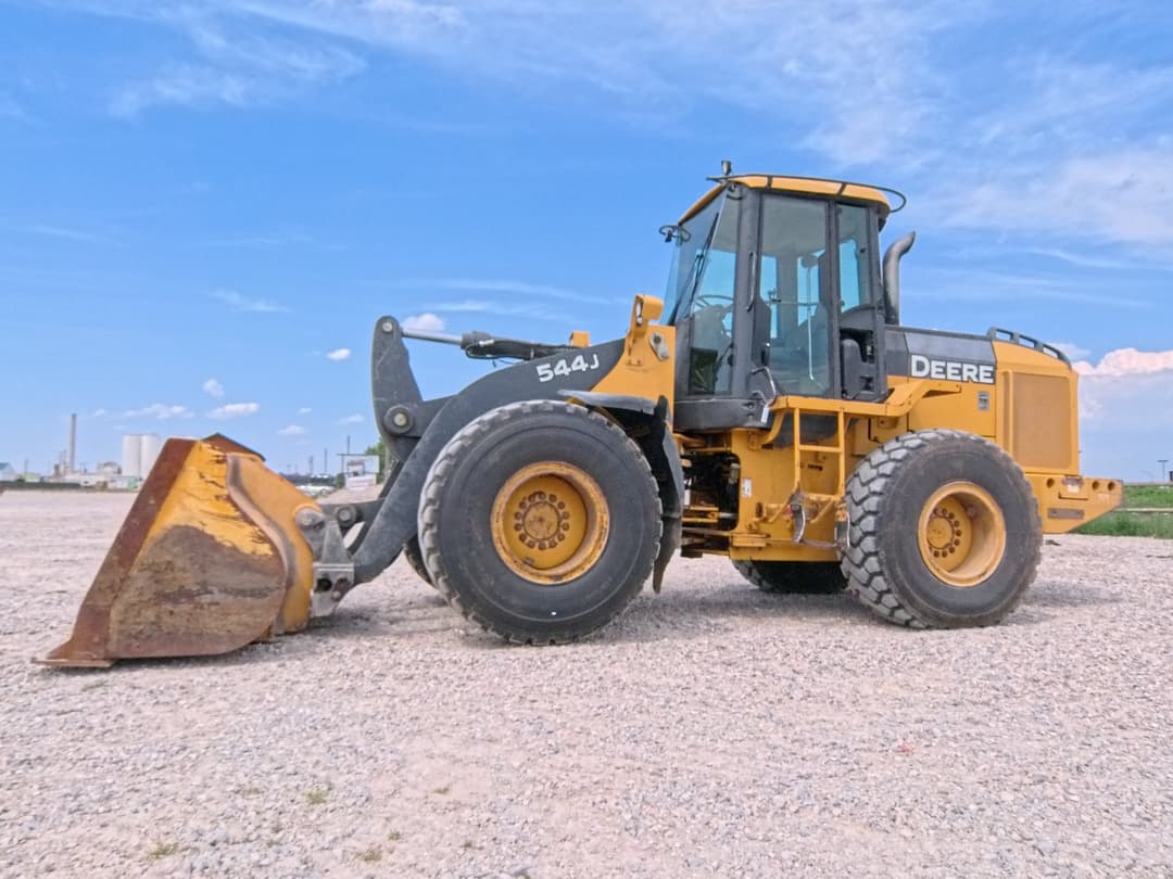 Image of John Deere 544J Primary image