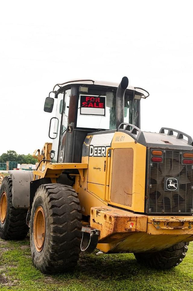 Image of John Deere 544J equipment image 3