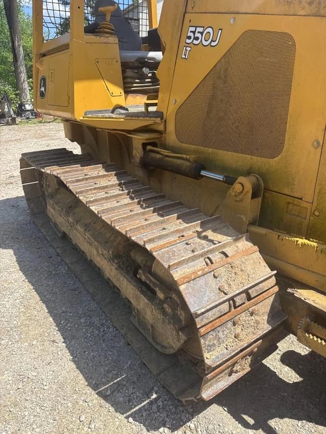 Image of John Deere 550J equipment image 4