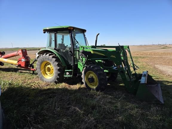 Image of John Deere 5525 equipment image 2