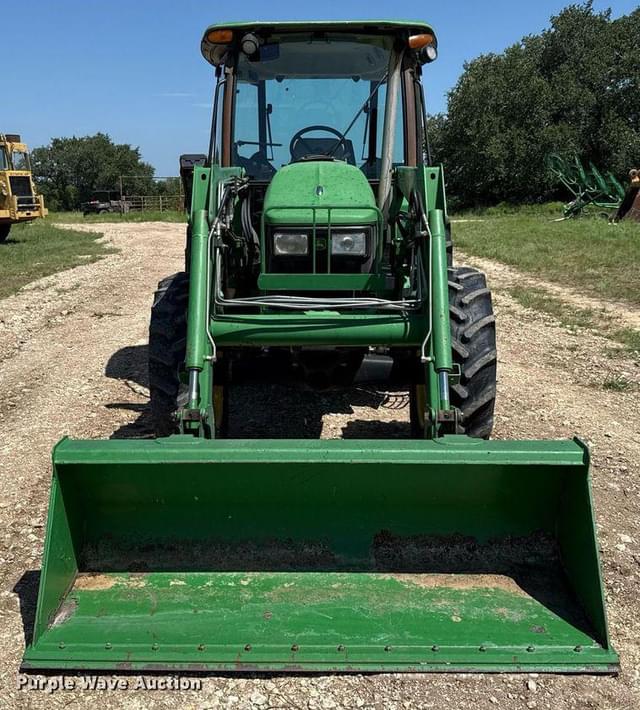 Image of John Deere 5525 equipment image 1