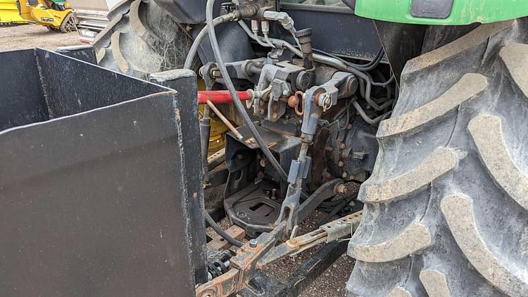 Main image John Deere 5525 12