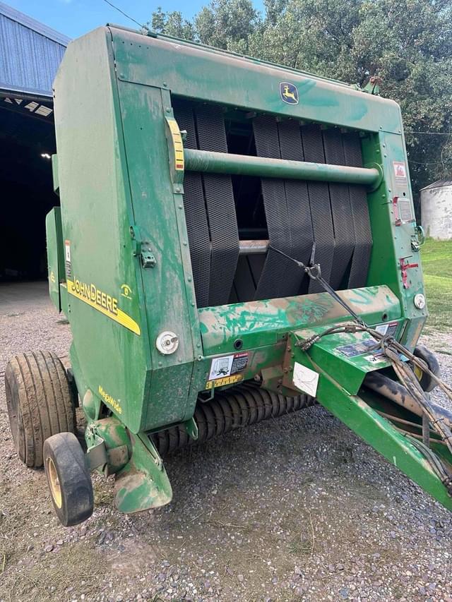 Image of John Deere 557 equipment image 3
