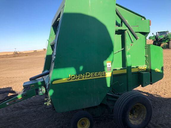 Image of John Deere 567 Image 1