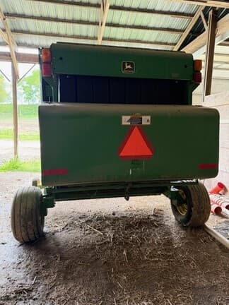 Image of John Deere 567 equipment image 4