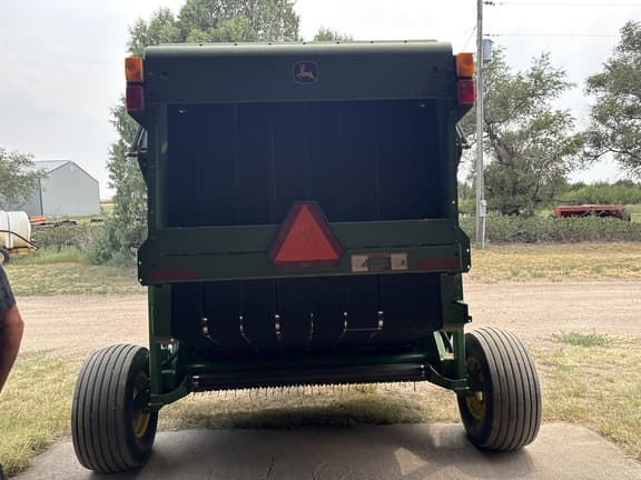 Image of John Deere 567 MegaWide equipment image 3