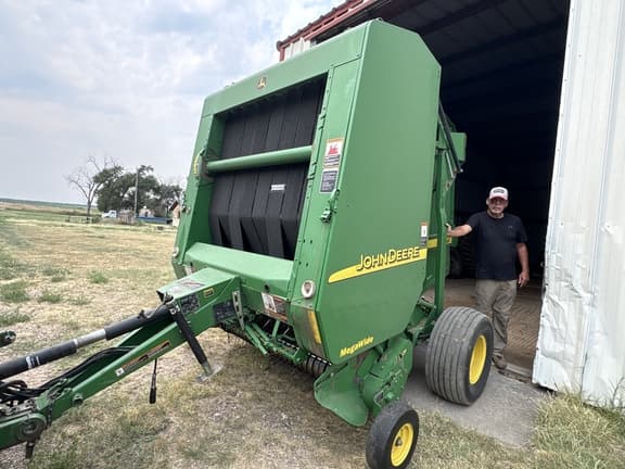 Image of John Deere 567 MegaWide Primary image