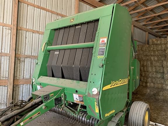 Image of John Deere 567 MegaWide equipment image 1