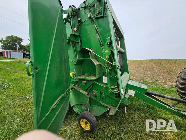 Image of John Deere 567 equipment image 4