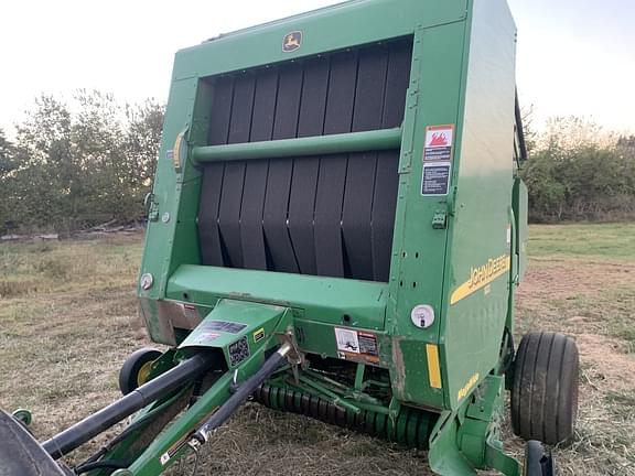 Image of John Deere 567 MegaWide equipment image 2