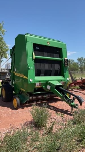 2006 John Deere 567 Image