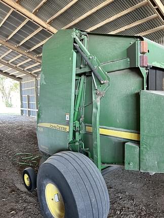 Image of John Deere 568 equipment image 2