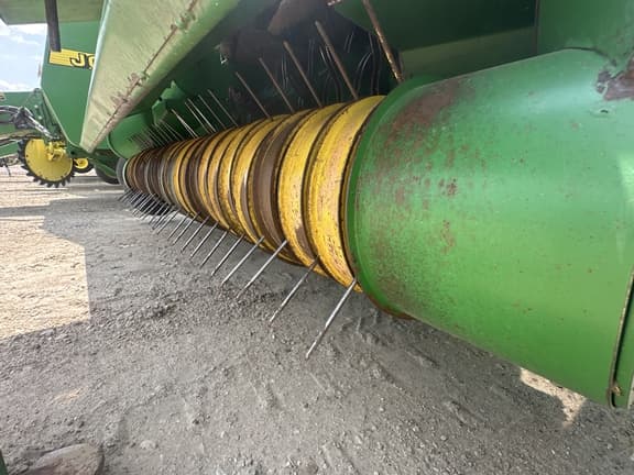 Image of John Deere 582 equipment image 3