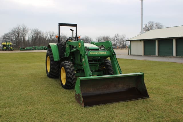 Image of John Deere 6215 equipment image 1