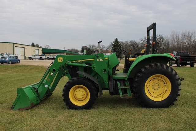Image of John Deere 6215 equipment image 2