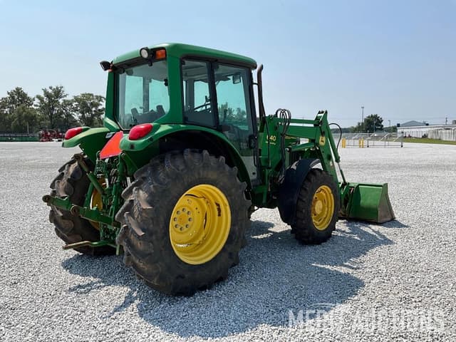 Image of John Deere 6220 equipment image 4