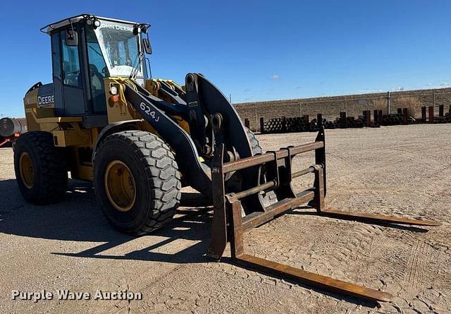 Image of John Deere 624J equipment image 2