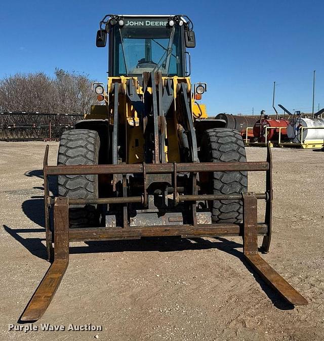 Image of John Deere 624J equipment image 1