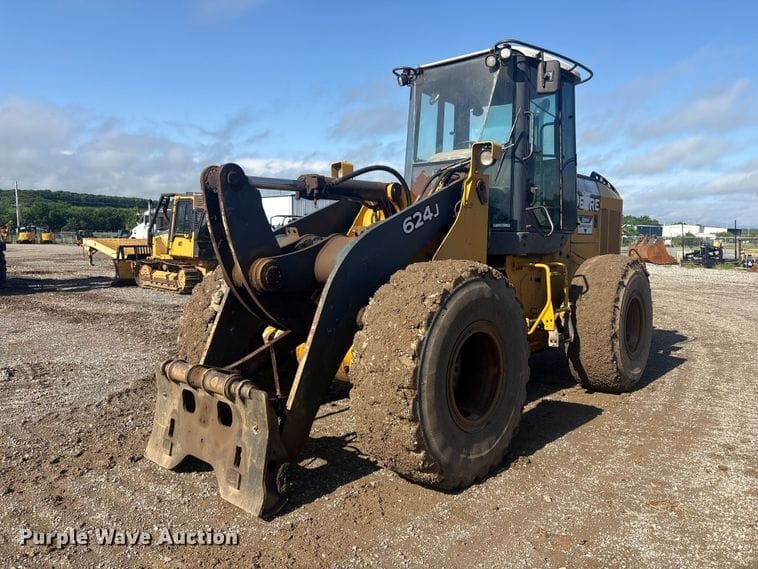 2006 John Deere 624J Equipment Image0