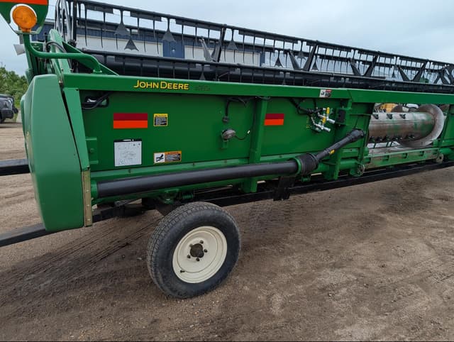 Image of John Deere 625F equipment image 3
