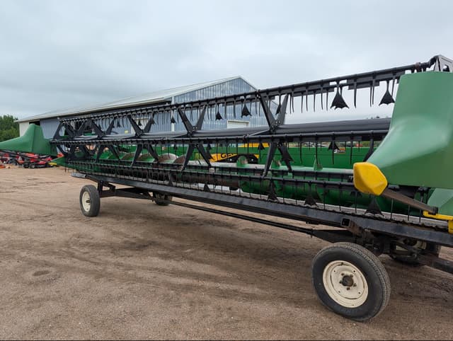 Image of John Deere 625F equipment image 4